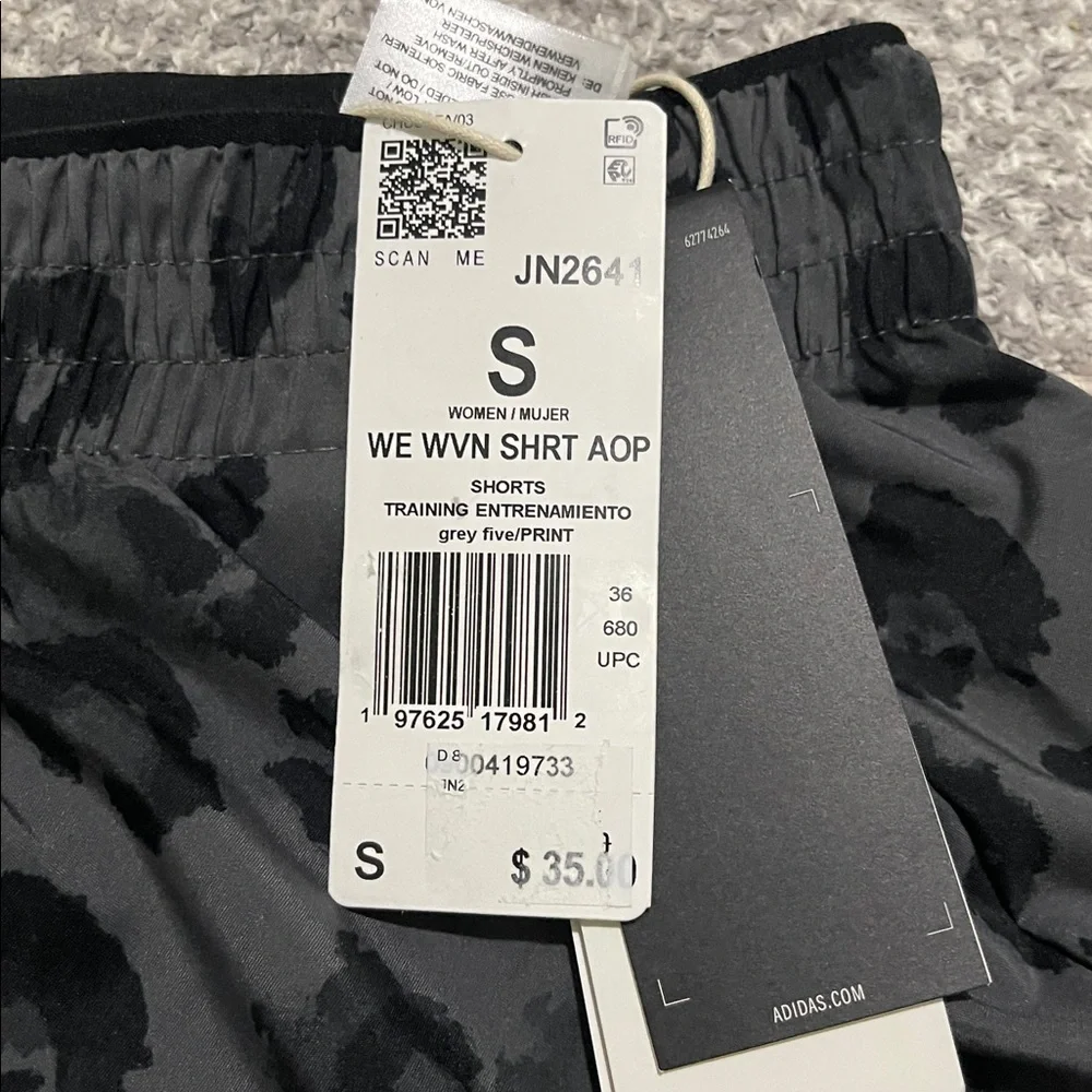 NWT- adidas - S. Running Short - Picture 6 of 8